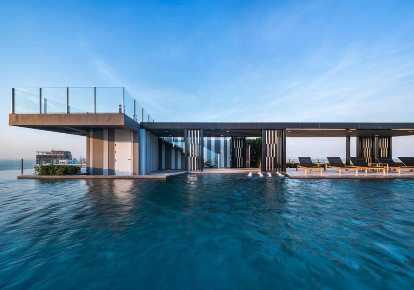 The Base Apartment Pattaya Exterior photo